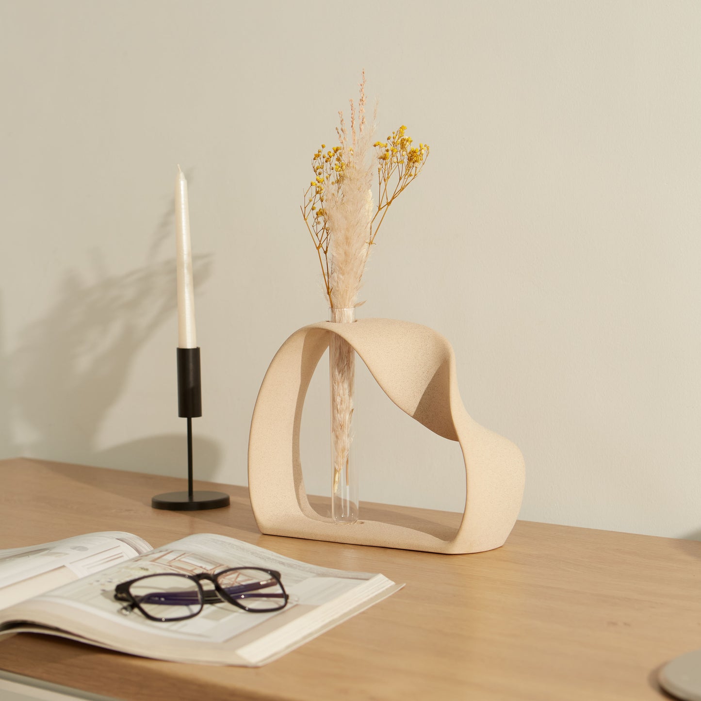 Ring Vase for Stem Flowers